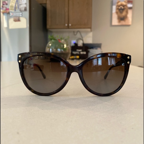 (SOLD PRIVATELY) Micheal kors polarized sunglasses - Picture 5 of 8